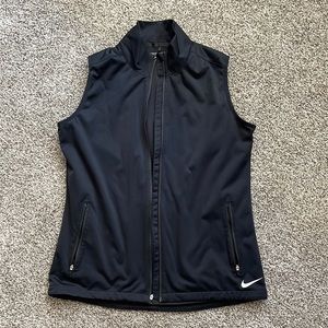 Nike golf vest, size medium, great condition, hardly worn!
